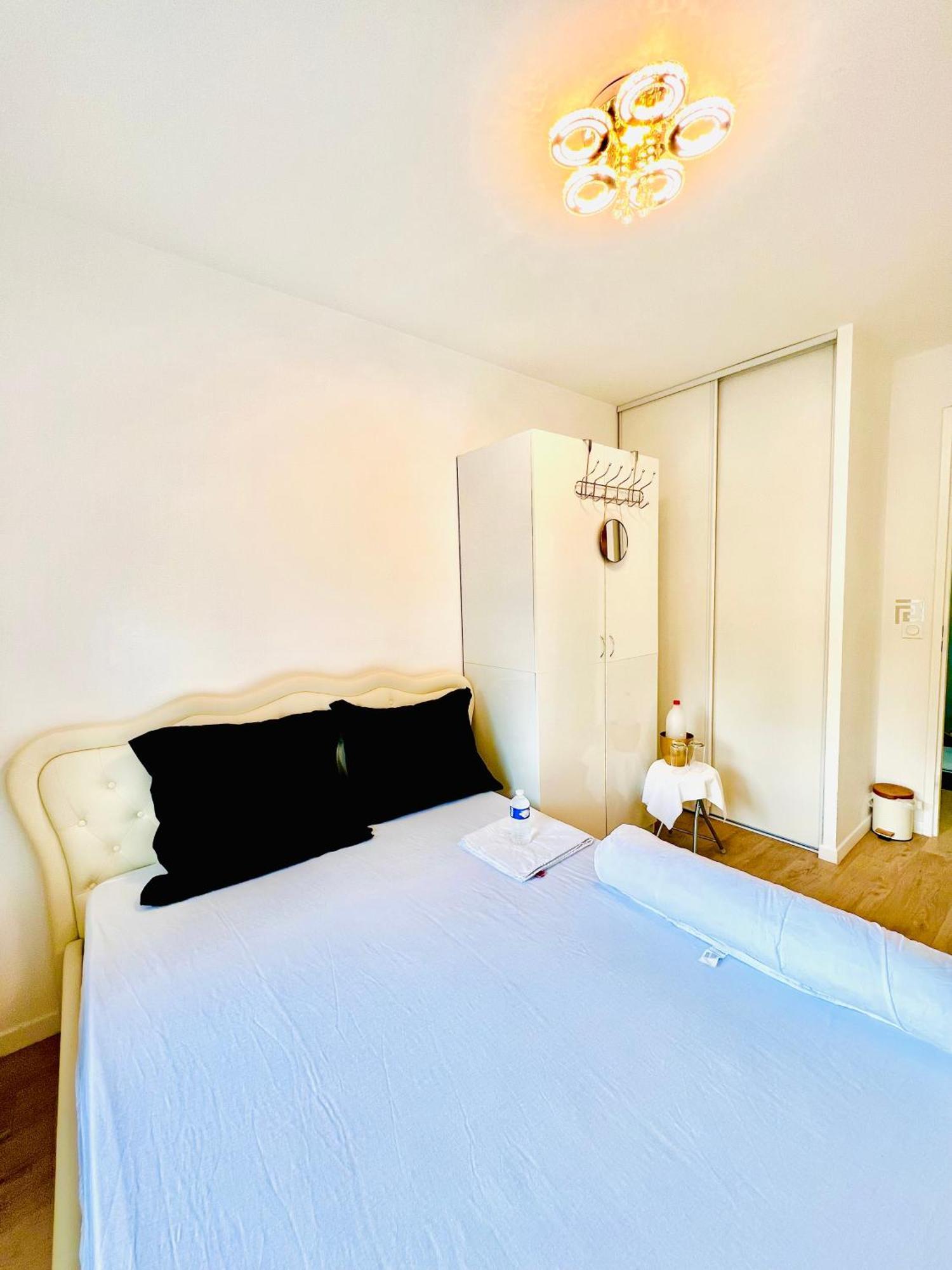 Les Residences De Djibril Le Blanc-Mesnil Eksteriør billede