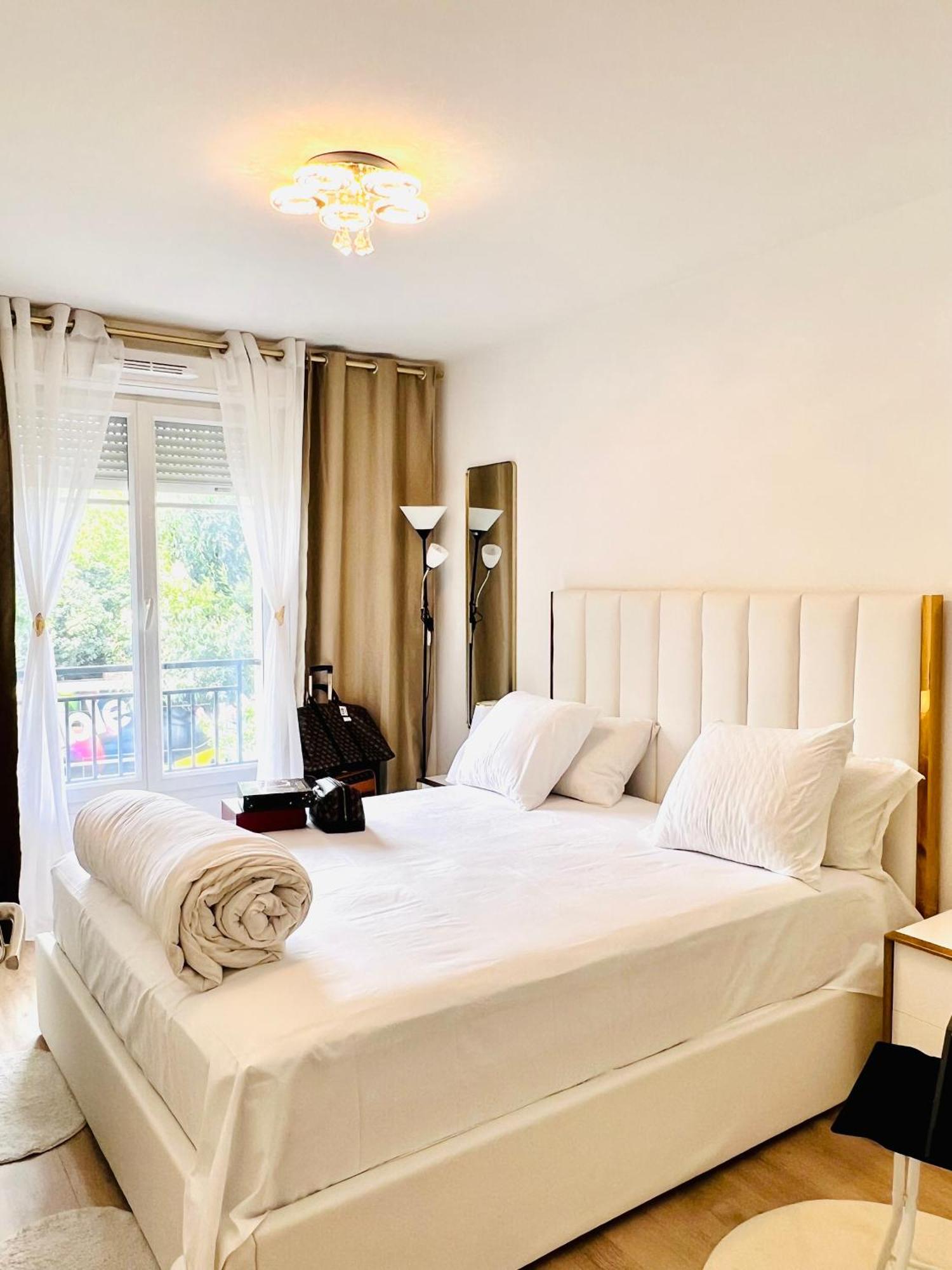 Les Residences De Djibril Le Blanc-Mesnil Eksteriør billede