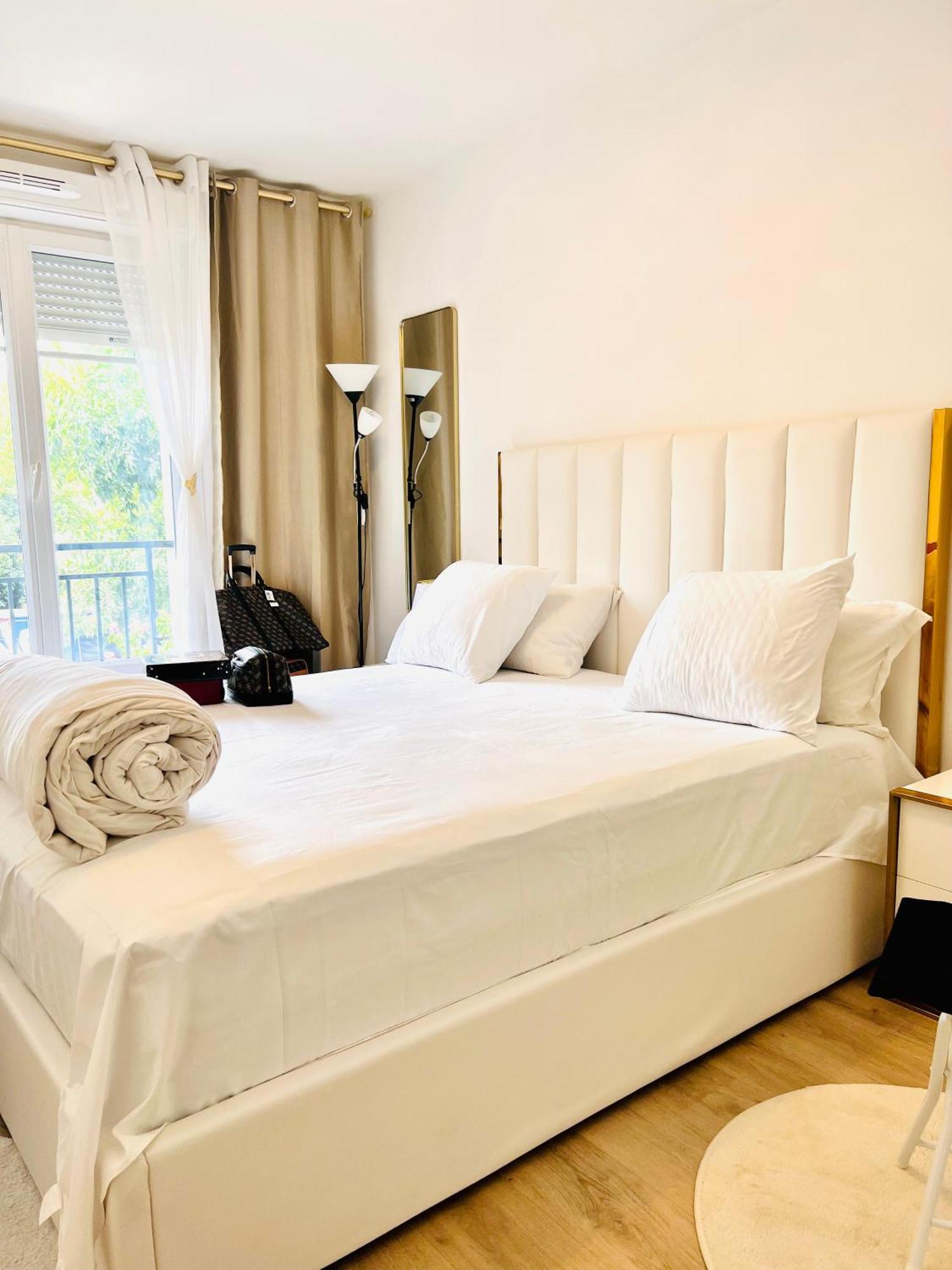 Les Residences De Djibril Le Blanc-Mesnil Eksteriør billede